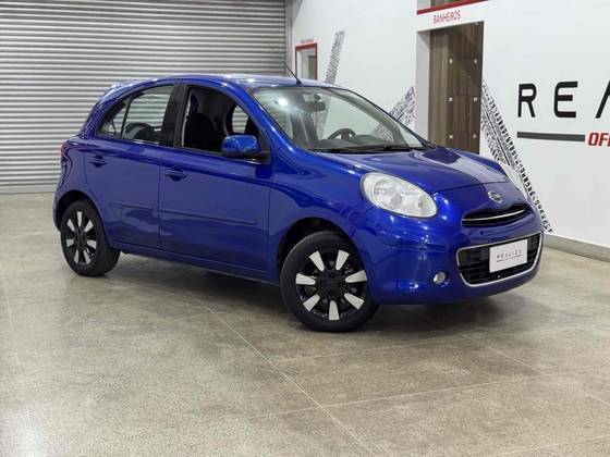 NISSAN MARCH 1.6 SV 16V FLEX 4P MANUAL NISSAN MARCH 1.6 SV 16V FLEX 4P MANUAL